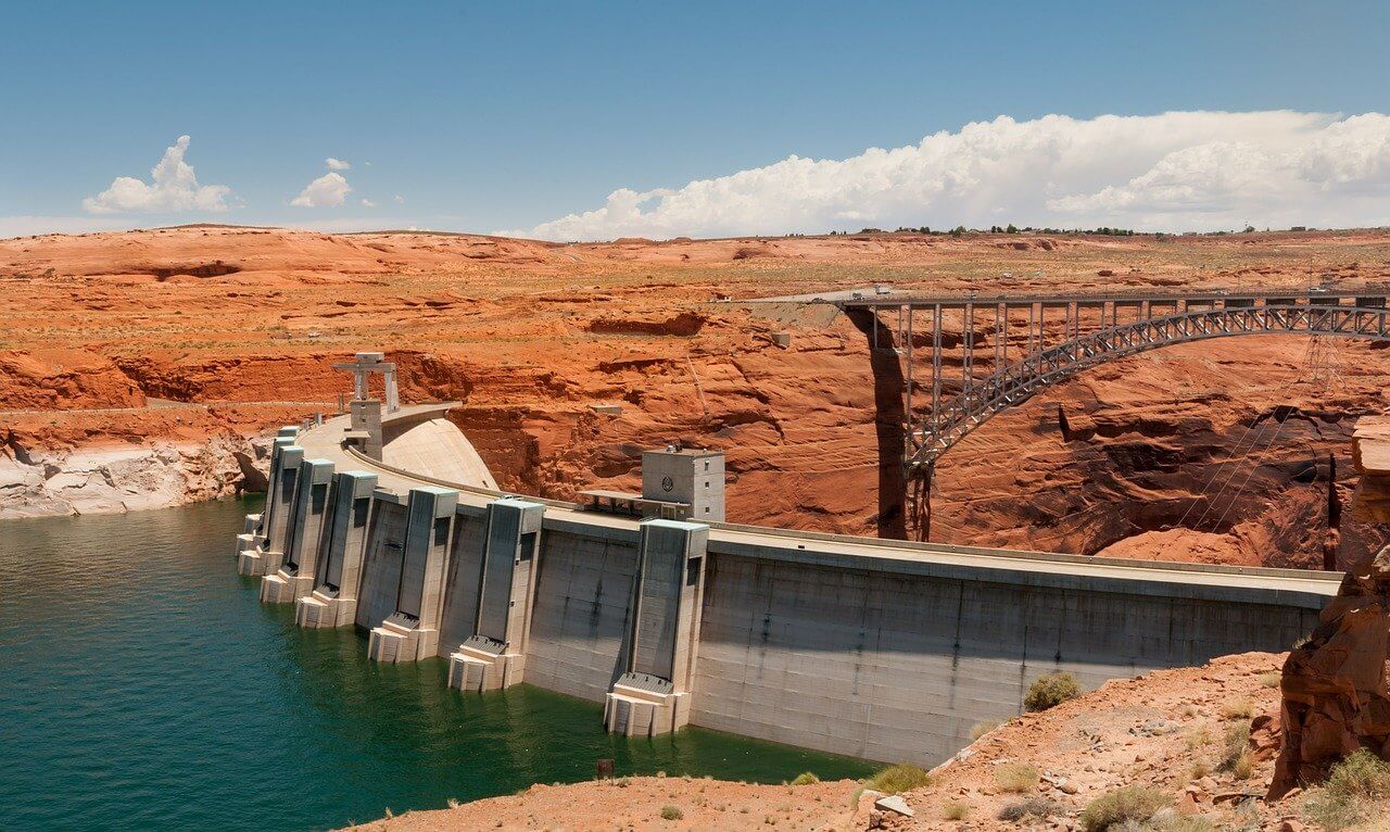 Horseshoe Bend To Glen Canyon Dam Rafting