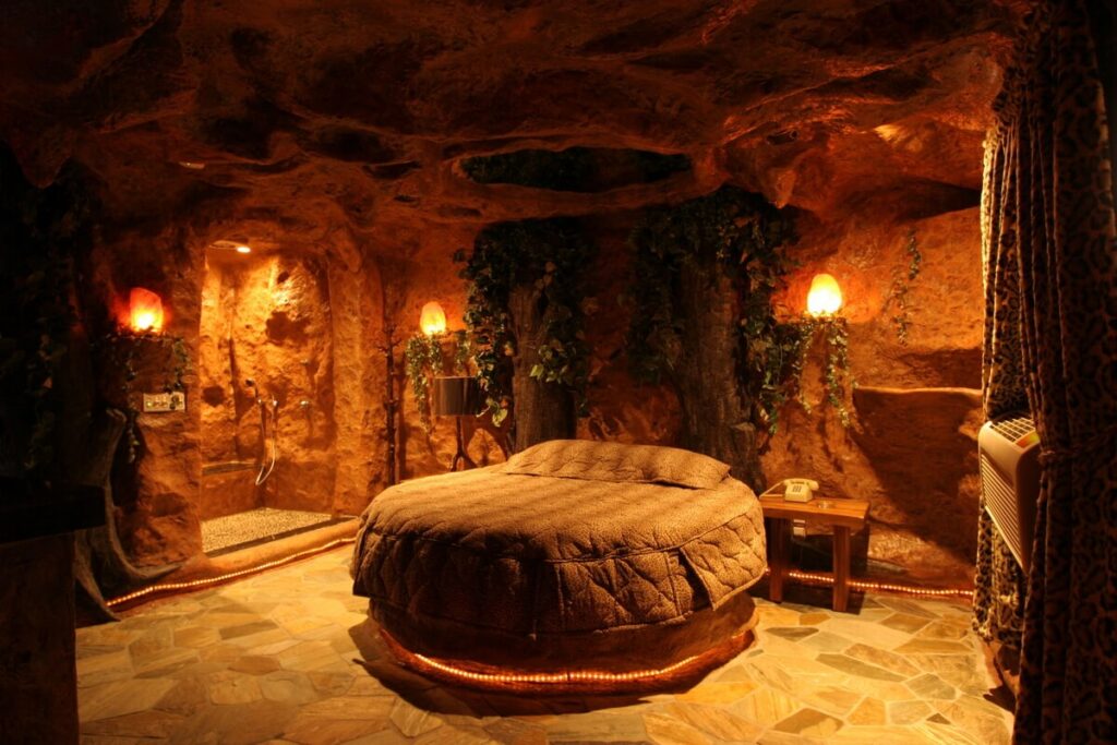 Grand Canyon Cave Room
